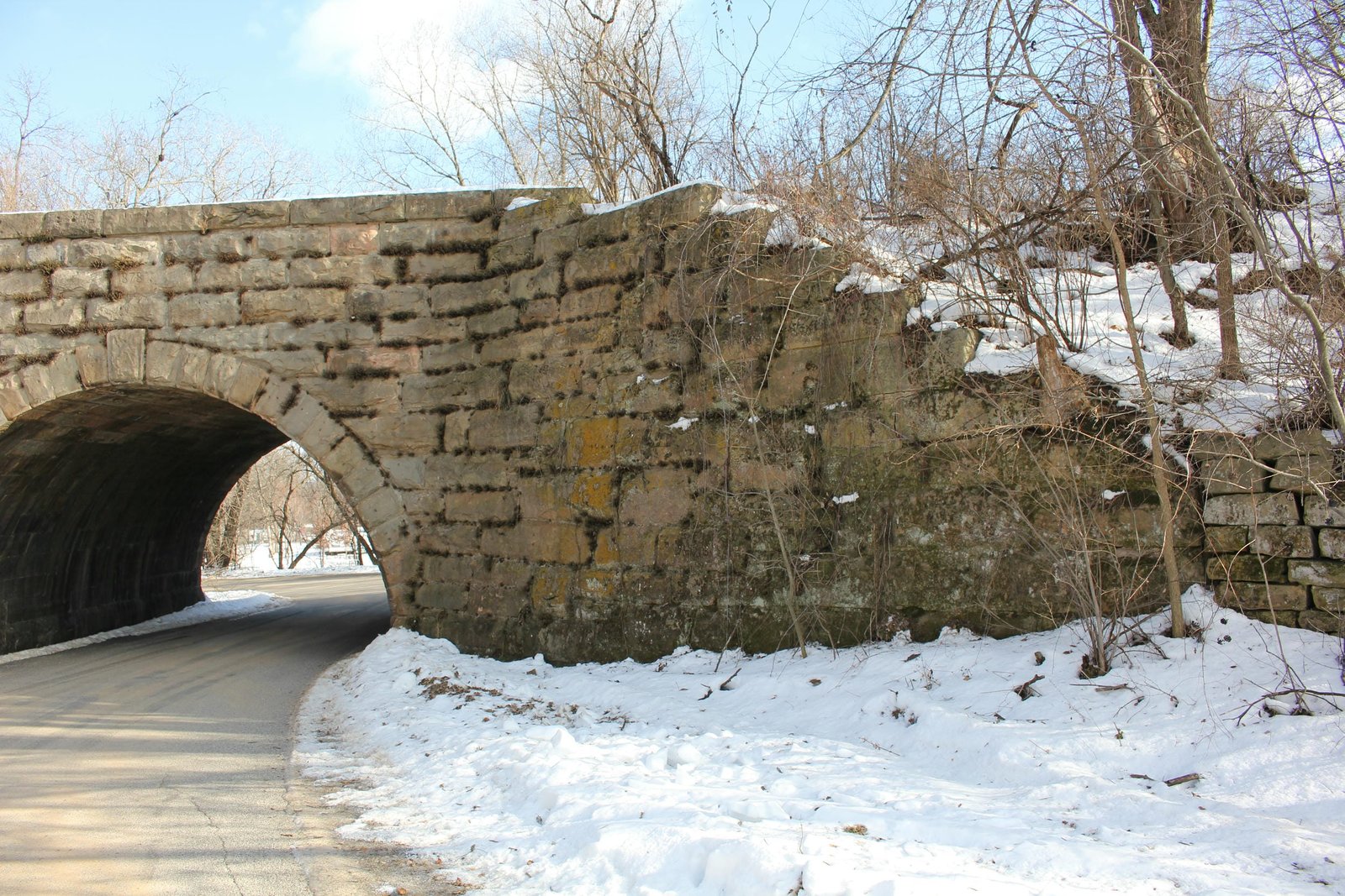 Southwest wing wall